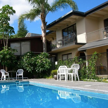 Waterfalls Estate - Motel & Campground Paihia Bagian luar foto