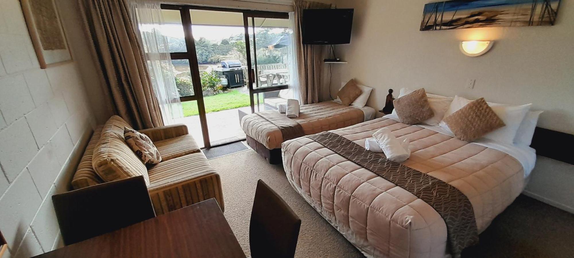 Waterfalls Estate - Motel & Campground Paihia Bagian luar foto