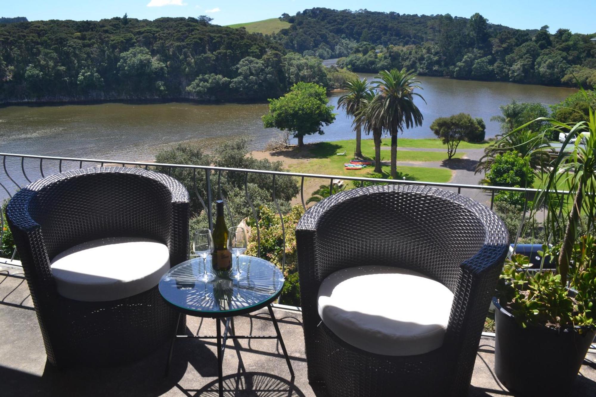 Waterfalls Estate - Motel & Campground Paihia Bagian luar foto