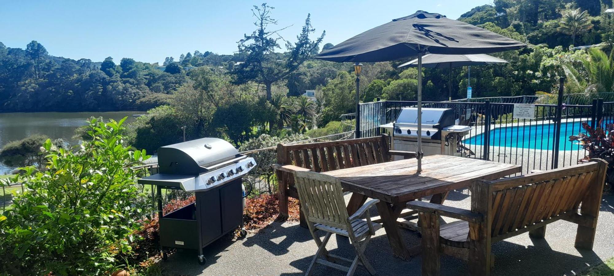 Waterfalls Estate - Motel & Campground Paihia Bagian luar foto