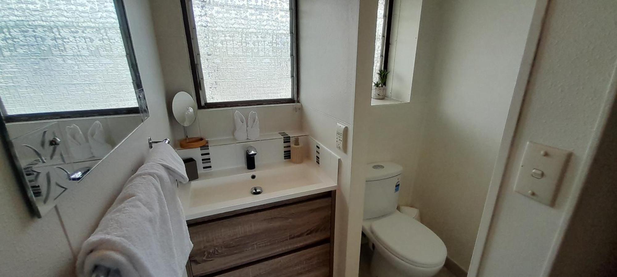 Waterfalls Estate - Motel & Campground Paihia Bagian luar foto