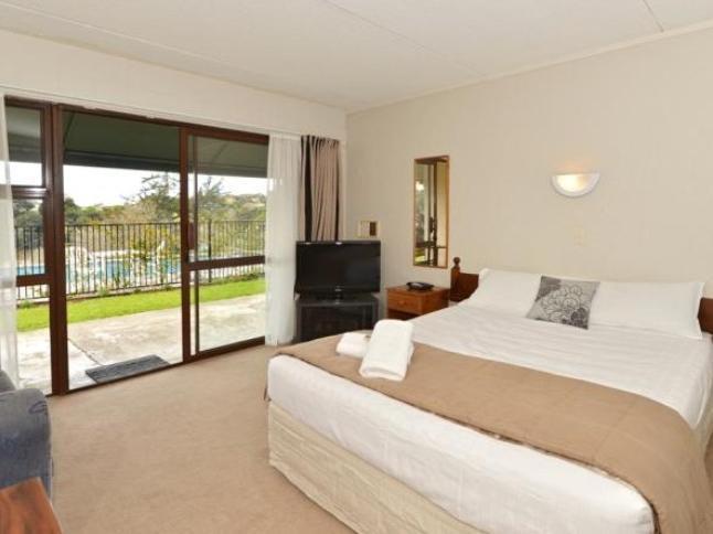 Waterfalls Estate - Motel & Campground Paihia Bagian luar foto